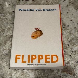 Flipped by Wendelin Van Draanen Book